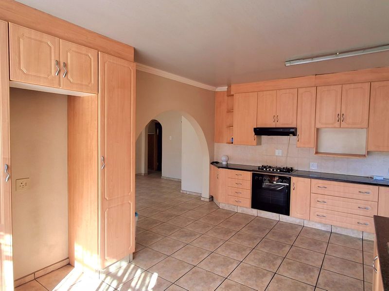 4-Bedroom, 2-Bathroom Family Home with Great Potential - Photo 7