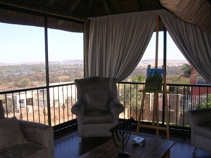 FOUR BEDROOM THATCH ROOF HOME IN VAALOEWER - Photo 9