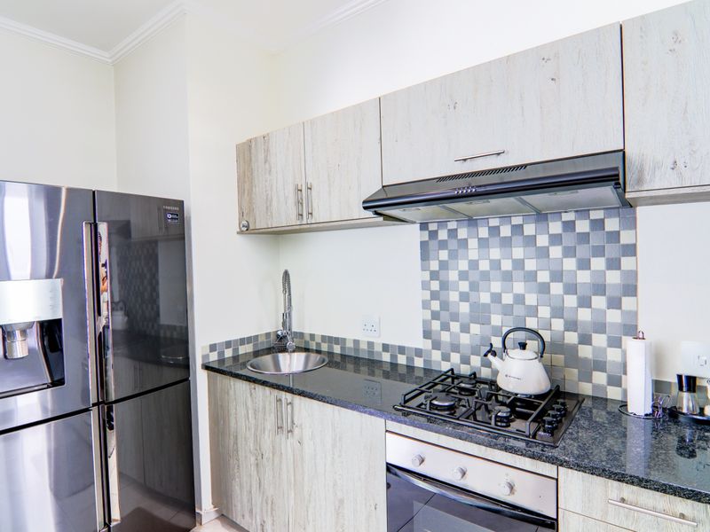 3 Bedroom 2.5 Bathroom Cluster House to rent - Photo 4