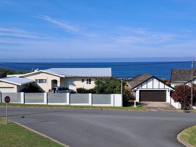 A charming seaside dream home!  Sea views from every room and pool deck living. - Photo 5