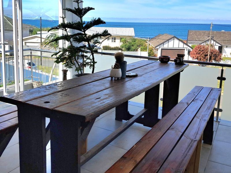 A charming seaside dream home!  Sea views from every room and pool deck living. - Photo 4
