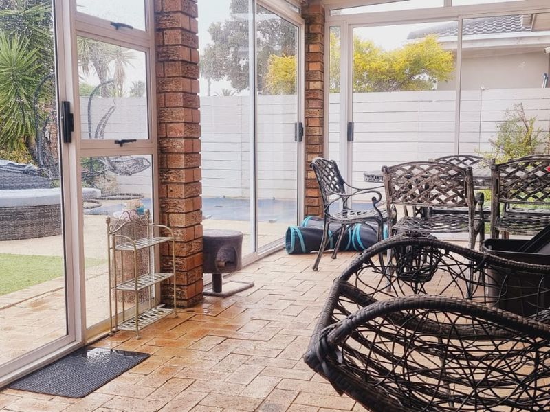 3 Bed House in Parklands for Rent - Photo 2