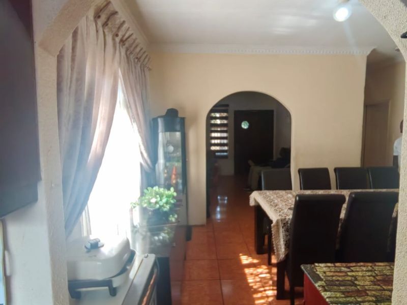 3 bedroom home for sale Vosloorus x25 - Photo 7
