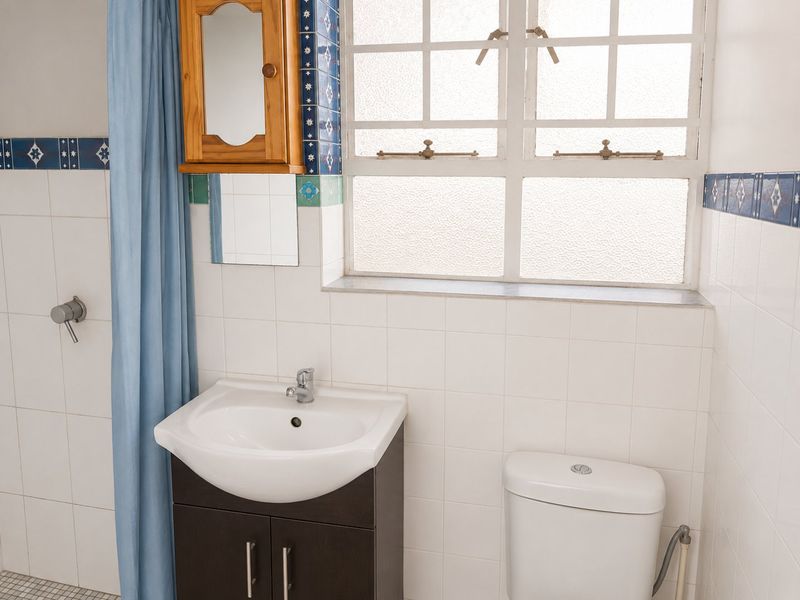 Sunnyridge Apartment with balcony and garden charm ideal for the Investor! - Photo 6