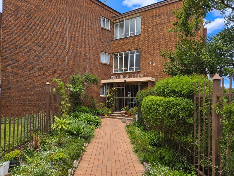 Sunnyridge Apartment with balcony and garden charm ideal for the Investor! - Photo 1