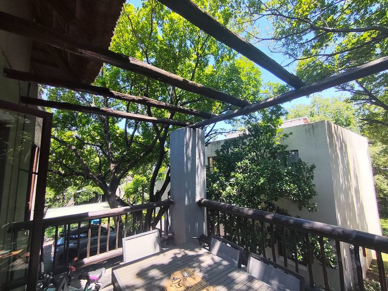 2 Bedroom Apartment in Jukskei Park - Photo 9