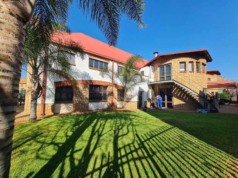 Prime Commercial/Industrial Property for Sale in Highveld – Fully Furnished  - Photo 7