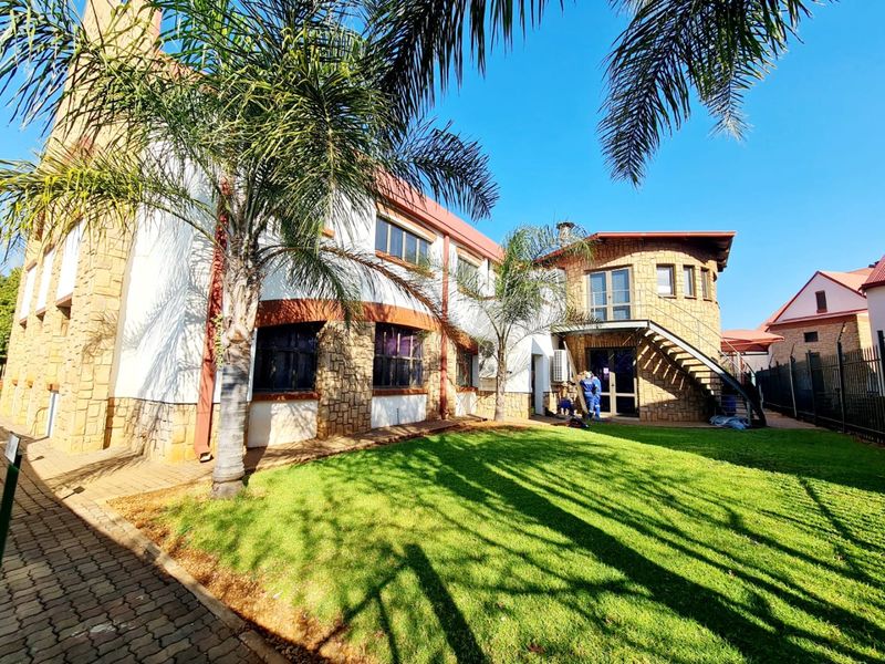 Prime Commercial/Industrial Property for Sale in Highveld – Fully Furnished  - Photo 8