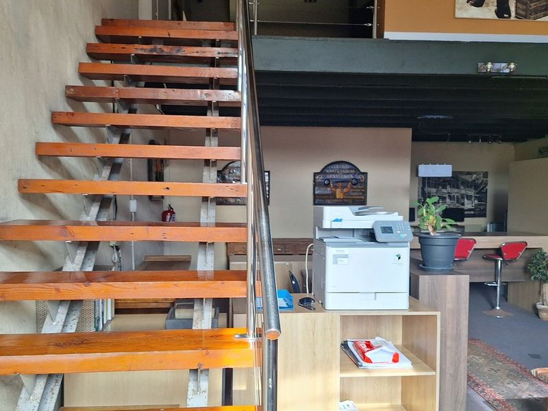 MULTIPURPOSE OFFICE OR STUDENT ACCOMMODATION - Photo 4