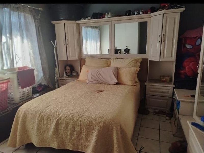 2 Bedroom Apartment For Sale in Kempton Park - Photo 9
