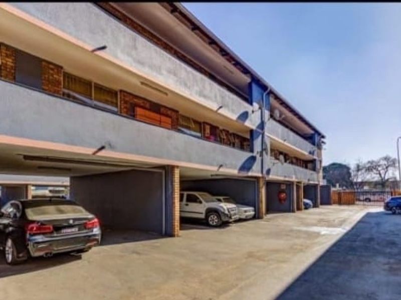 2 Bedroom Apartment For Sale in Kempton Park - Photo 6