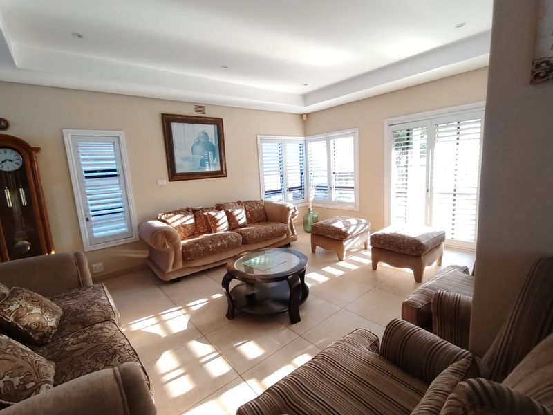 605 Marine Drive, Ocean View R3,999,999 - Photo 6
