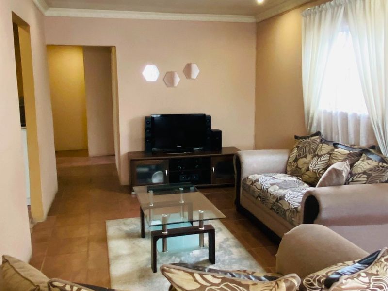 Cozy 3-Bedroom Family Home For Sale - Photo 3