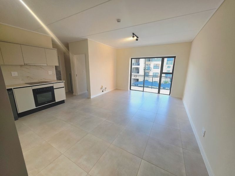 Modern 2-Bedroom Apartment in Suikerbos Estate - Photo 5