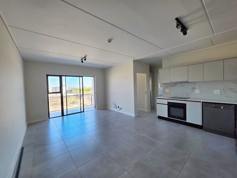 Modern 2-Bedroom Apartment in Suikerbos Estate - Photo 8