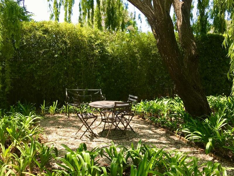 Charming 1-Bedroom Cottage to Rent in Observatory - Photo 2