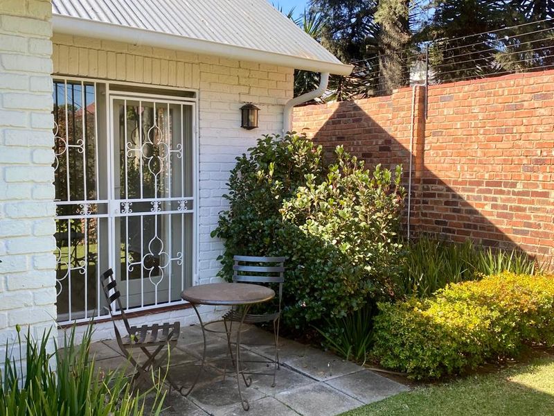 Charming 2-Bedroom Cottage To Rent – Peaceful Setting with Spacious Garden  - Photo 8