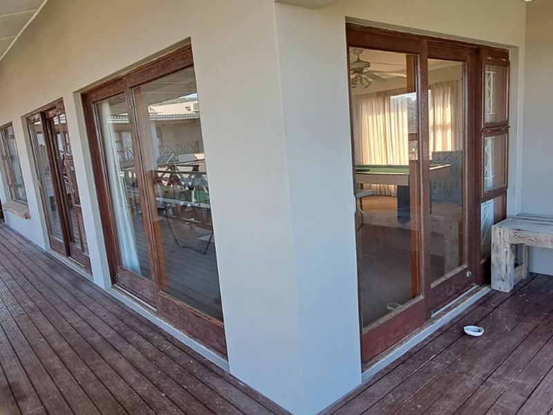 Exceptional Coastal Investment & Lifestyle Property with Panoramic Ocean Views - Photo 8
