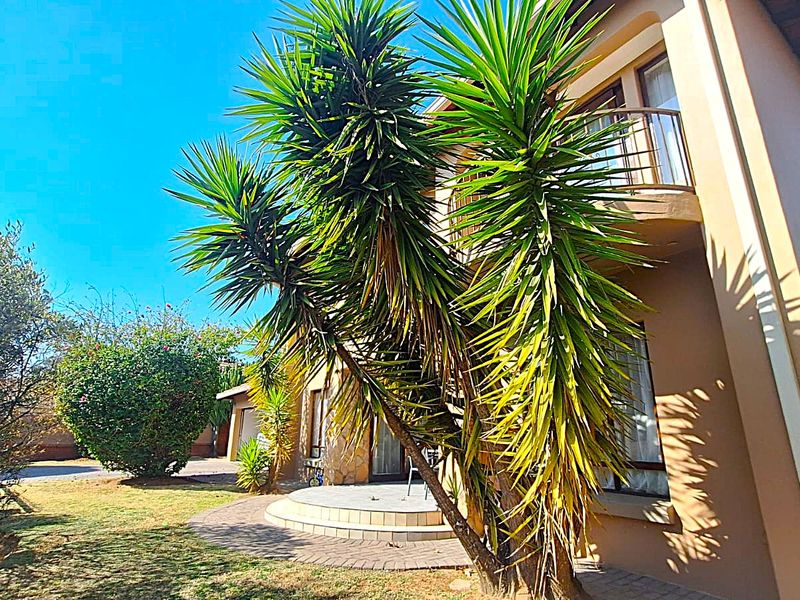 3 Bed 2.5 Bath Duplex for sale at Montecello Country Estate in Midrand - Photo 8