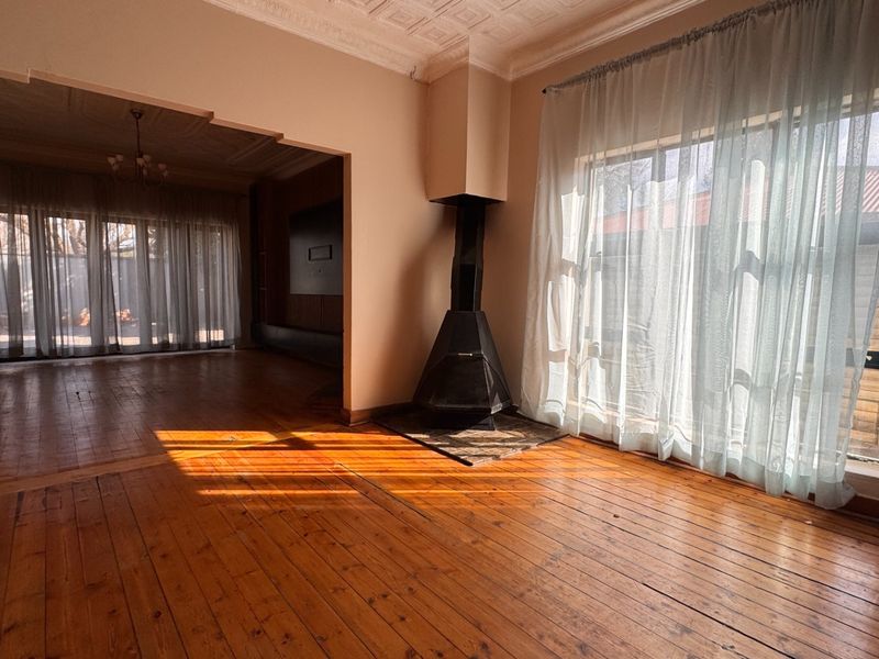 Private and full of heart and waiting to shine in Three Rivers - Photo 10