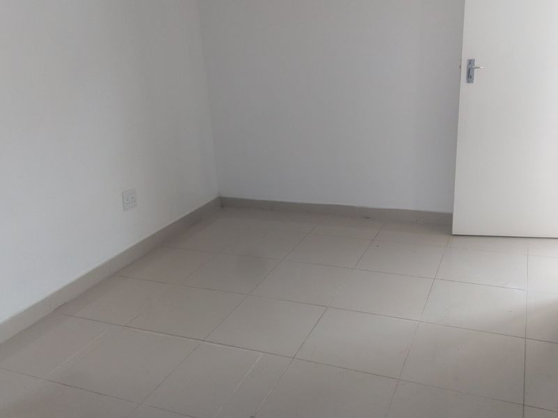 Commercial property for Spa or Salon or both - Photo 10