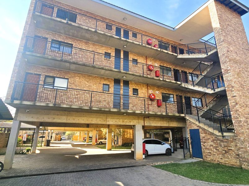 Spacious 2 Bedroom Apartment to Let in the Heart of Lynnwood, Pretoria - Photo 9