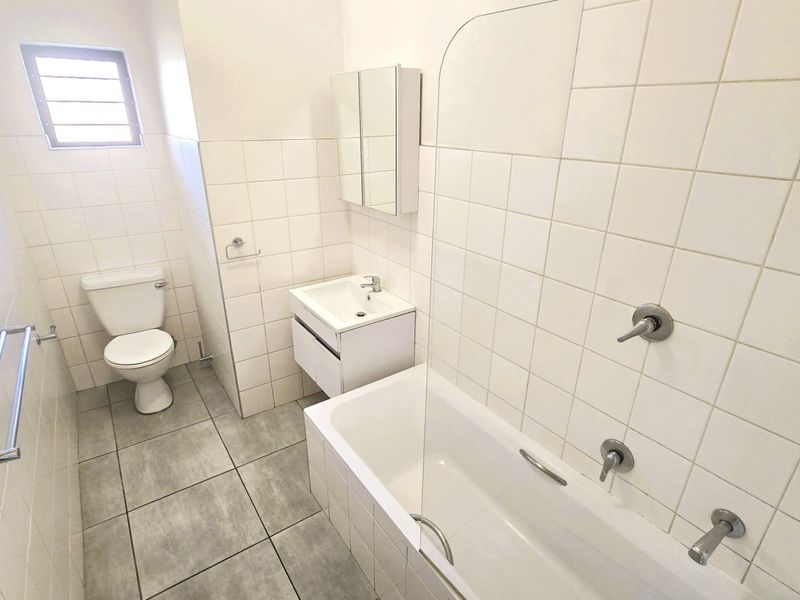 Spacious 2 Bedroom Apartment to Let in the Heart of Lynnwood, Pretoria - Photo 6