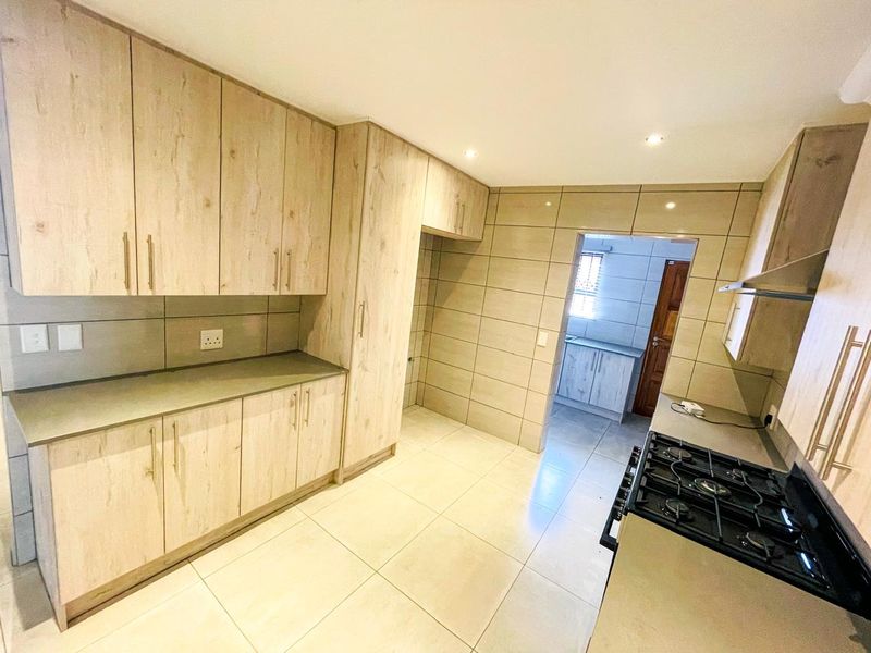 House for Rent in Brackenhurst !! - Photo 7