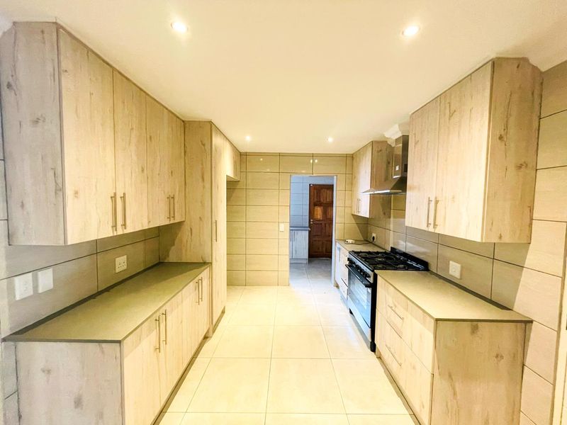House for Rent in Brackenhurst !! - Photo 6