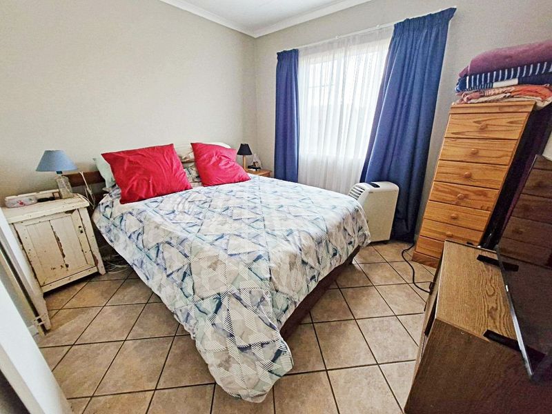 Modern 2-Bedroom Apartment to Rent in Die Hoewes - Photo 10