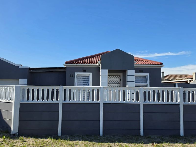 Lovely 2- Bedroom house in Weltevreden valley - Photo 1