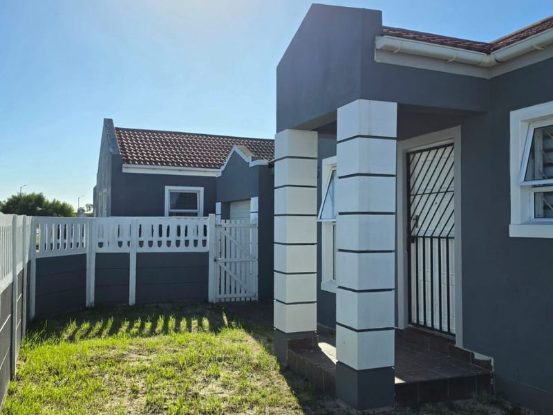 Lovely 2- Bedroom house in Weltevreden valley - Photo 3