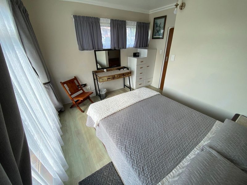 1 Bedroom Furnished Flat - Photo 8
