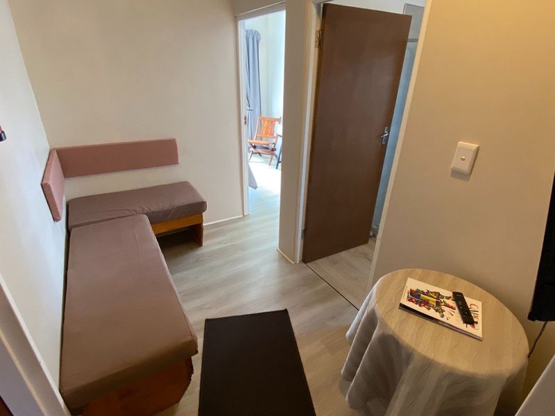 1 Bedroom Furnished Flat - Photo 6