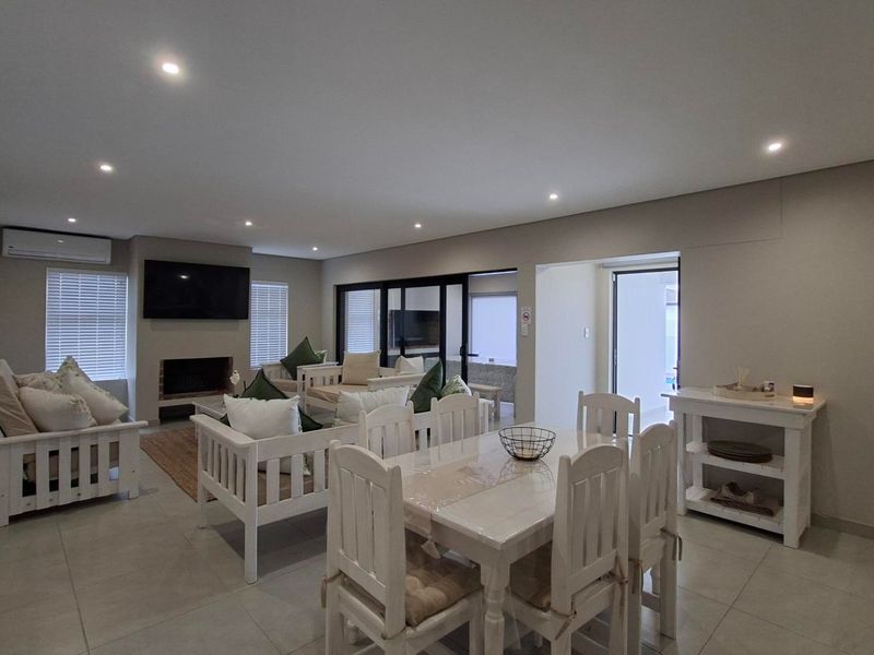 This modern coastal home is perfectly situated just a meters from the beach in the secure and sought-after Sandy Point Beach Estate - St Helena Bay.  - Photo 4
