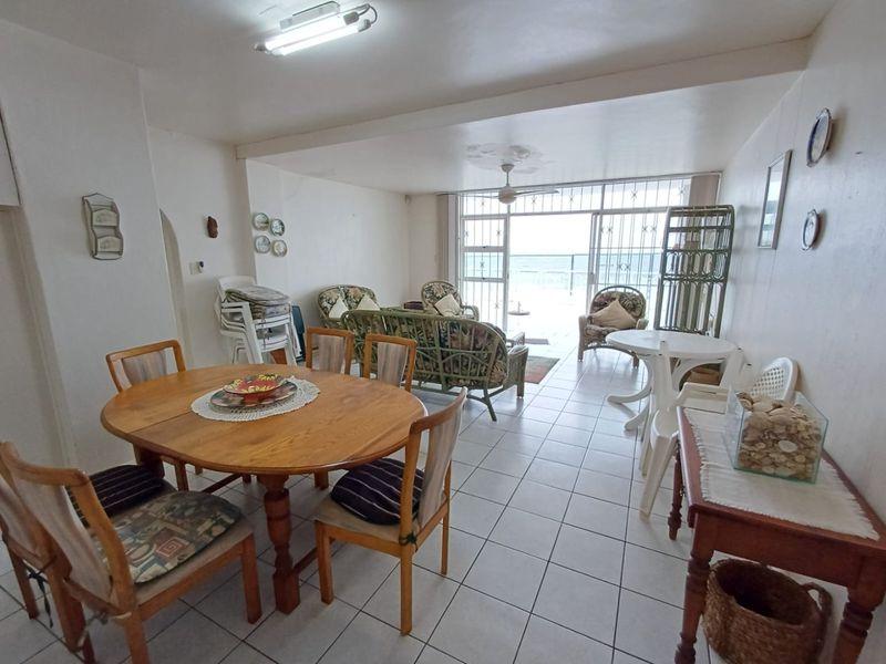 Beachfront Luxury in Ramsgate – An Exclusive Opportunity with Uninterrupted Ocean Views! - Photo 8