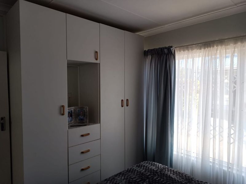 Lock-up and go Townhouse Hartenbos Central - Photo 9