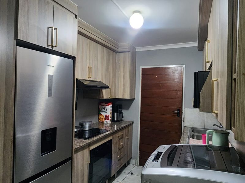 Affordable 3 bedroom home in Alberton - Photo 3