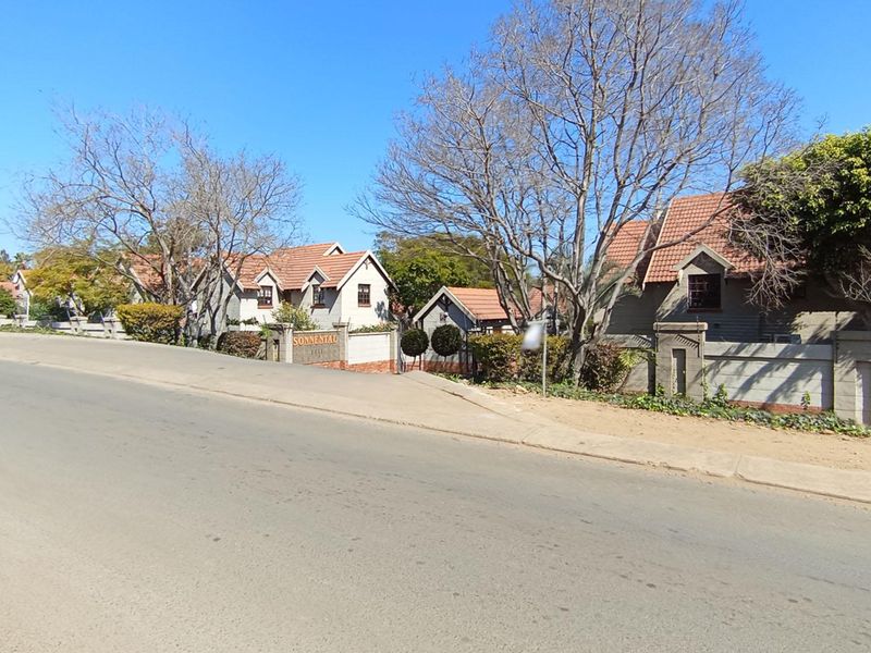 3 bedroom, 2 bathroom townhouse for sale in Equestria  - Photo 9