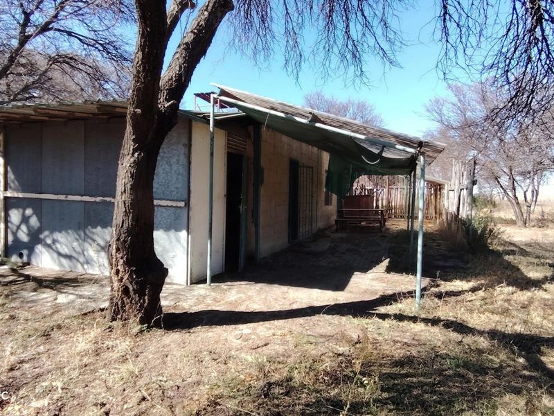 26.4 Hectare farm with cottage & Vaal Dam access - Photo 6