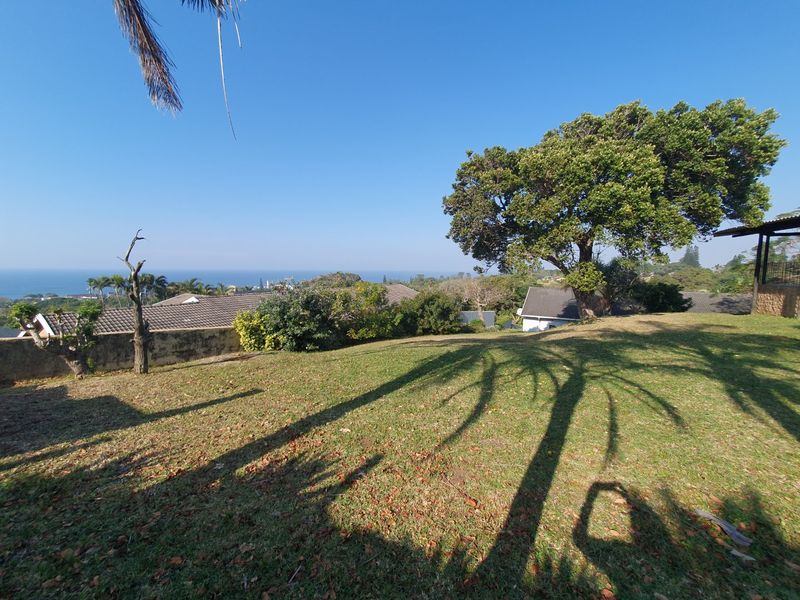 4-Bedroom Family Home with Stunning Sea Views in Port Edward - Photo 7