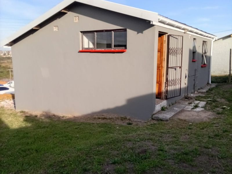 2 Bedroom House for Sale in Mdantsane - Photo 6
