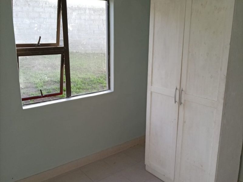 2 Bedroom House for Sale in Mdantsane - Photo 3
