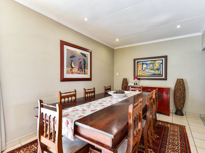 Modern & Secure Single-Level Living in Silver Lakes Golf Estate - Photo 4