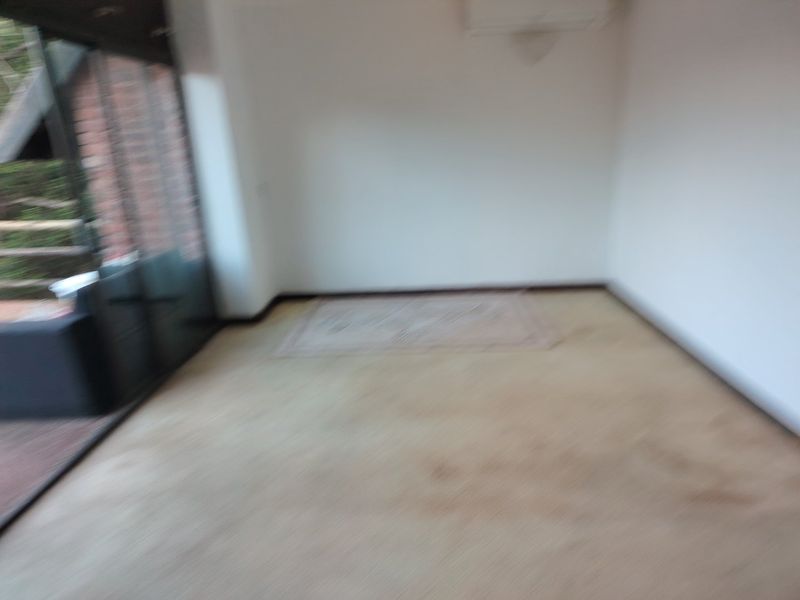 Spacious 3-Bedroom Upstairs Cottage to Let – Waterfall - Photo 9