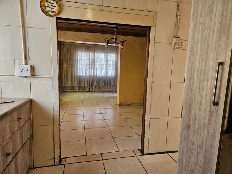 4 bedroom house for sale  - Photo 5