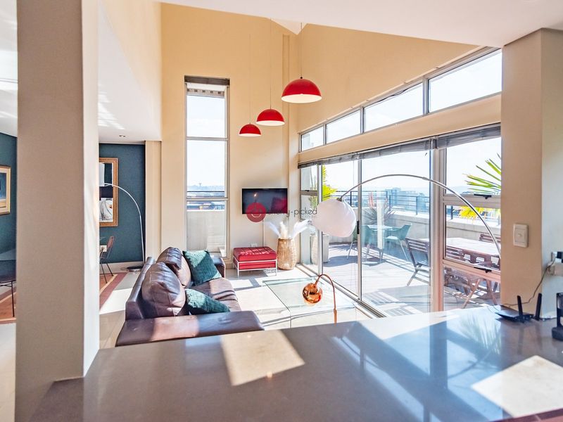 Penthouse For Rental in Braamfontein - Photo 1
