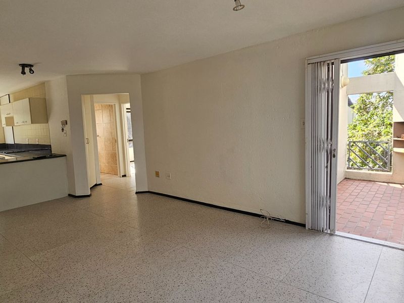 Upstairs Apartment | The Wolds - Photo 6