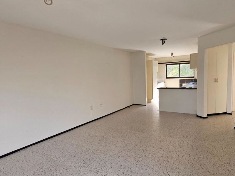 Upstairs Apartment | The Wolds - Photo 5