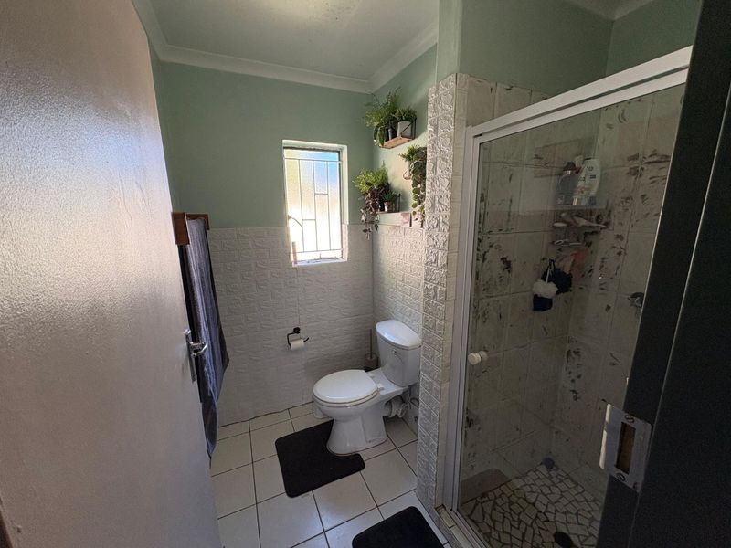 To Let – Spacious 3 Bedroom Townhouse in Rooihuiskraal, Centurion - Photo 9